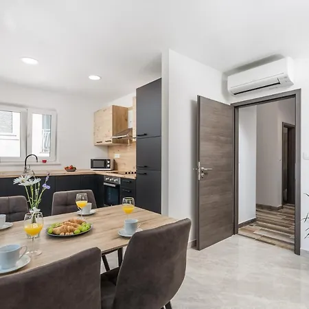 Apartment Zita Lovran Opric