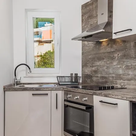 Zita Lovran Apartman