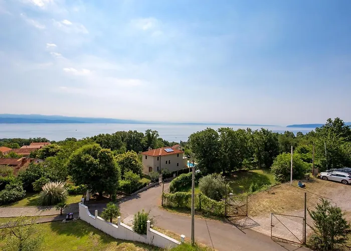 Zita Lovran Apartment