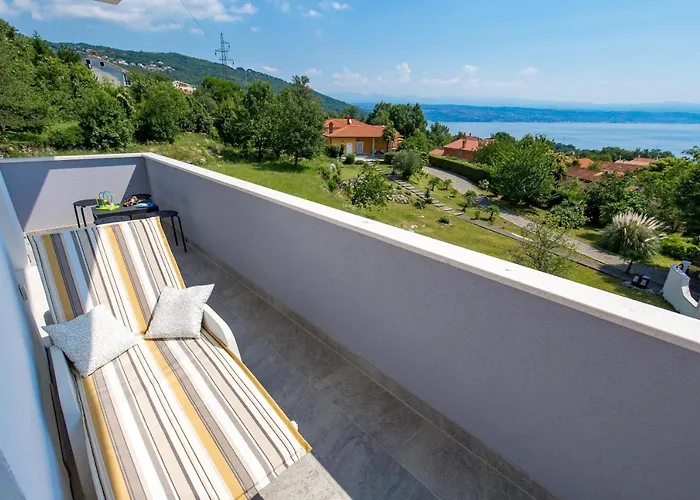 Zita Lovran Apartment *